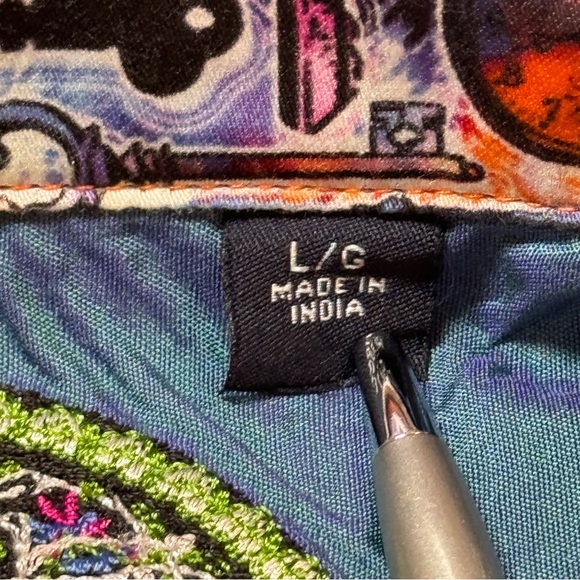 Robert Graham longsleeved button up - Picture 5 of 6